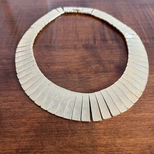 Elegant Gold Necklace
